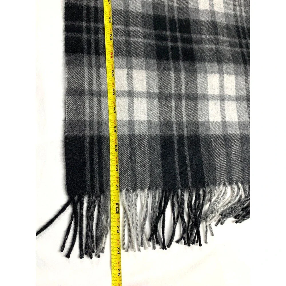 Nordstrom Men's Shop Cashmere Scarf Cozy Soft Fringe 12” x 74” Black Plaid Flaw